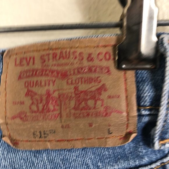 LEVI'S NOUVEAU 515 Distressed Jean Shorts Size 6 - Picture 9 of 11